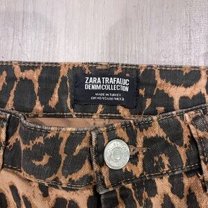 Zara Leopard jeans size 8 ￼